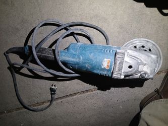 Makita grinder