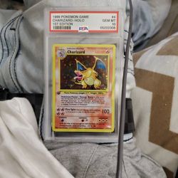 1999 1st EDITION CHARIZARD HOLO POKÉMON CARD