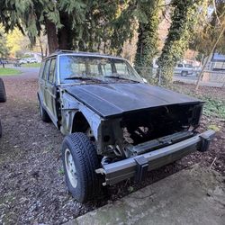 JEEP XJ Shell & All Parts - Need Gone [Rolls]