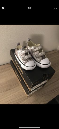 Silver converse