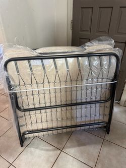 Costway Twin size folding bed  Bed