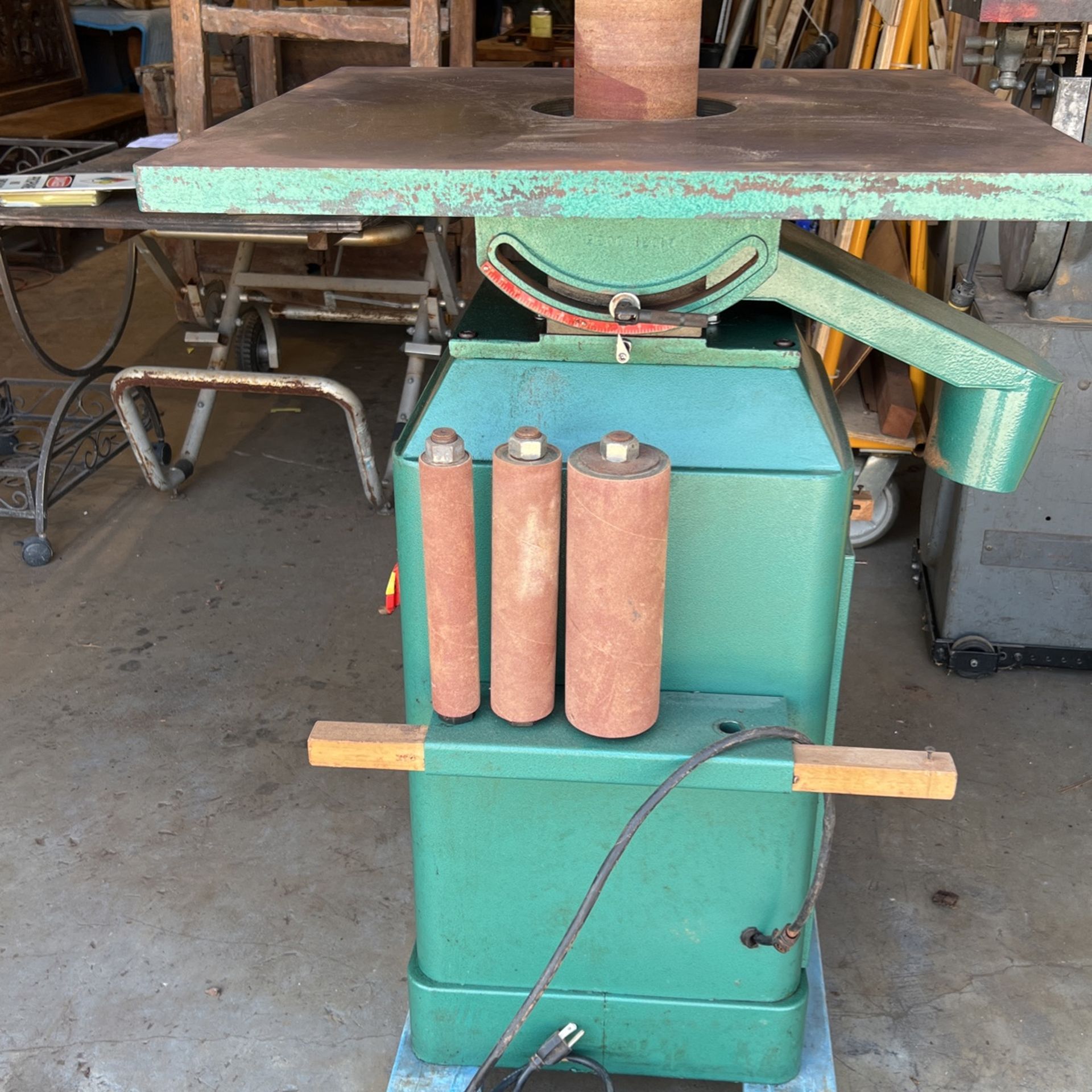 Grizzly oscillating spindle sander for Sale in Oakland Park, FL OfferUp