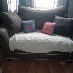 Couch/Sofa
