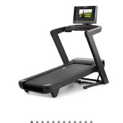 NordicTrack Commercial 1750 Treadmill

 New