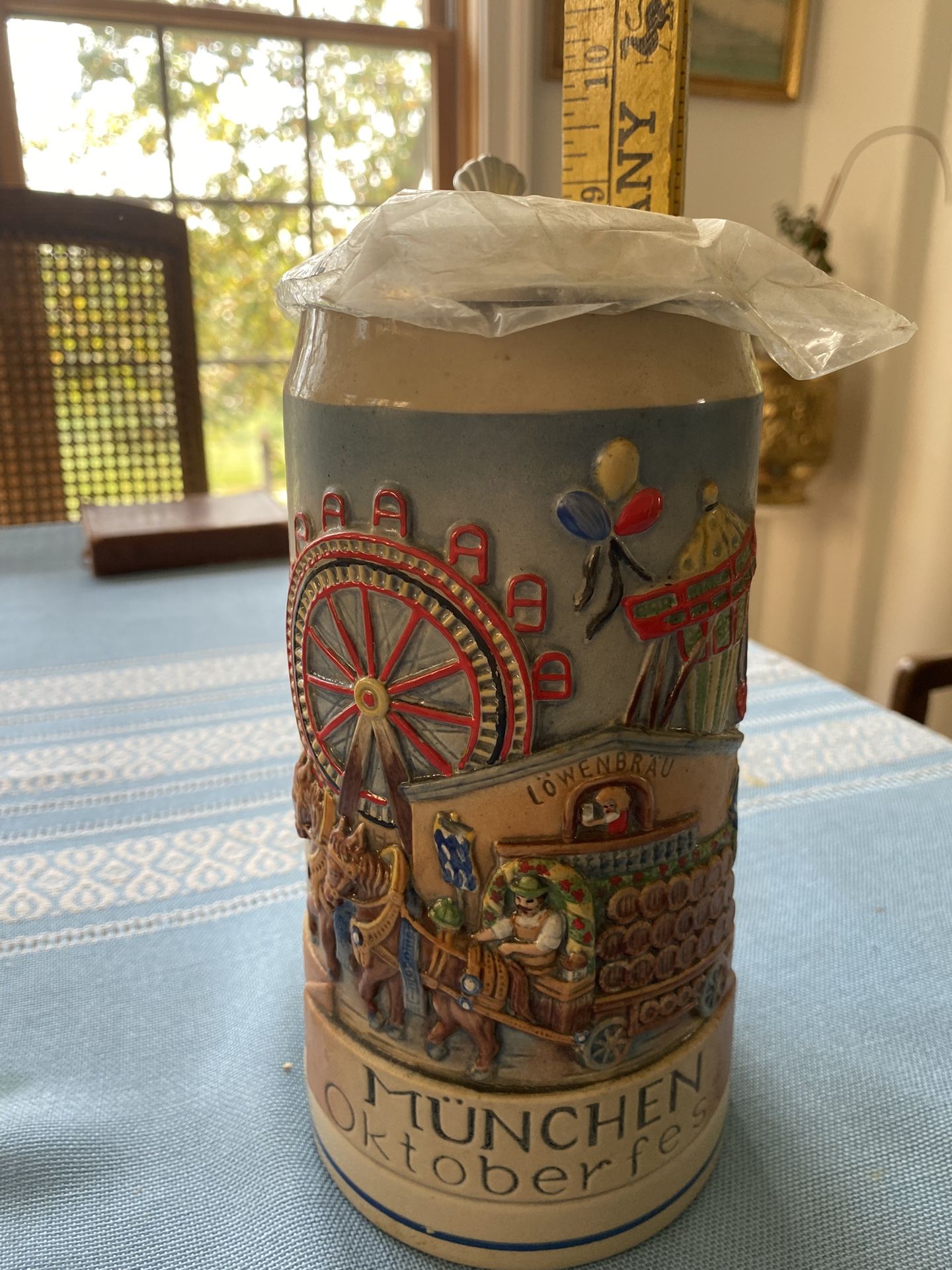 1980’s German Michener Oktoberfest Lowenbrau Ferris Wheel Stein 95% ZINN