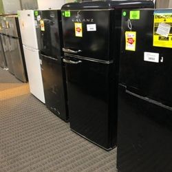 Thomson, Magic Chef and Galanz Top Freezer Refrigerators 06