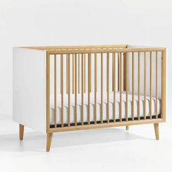 Crate & Kids
Mid-Century Spindle Crib