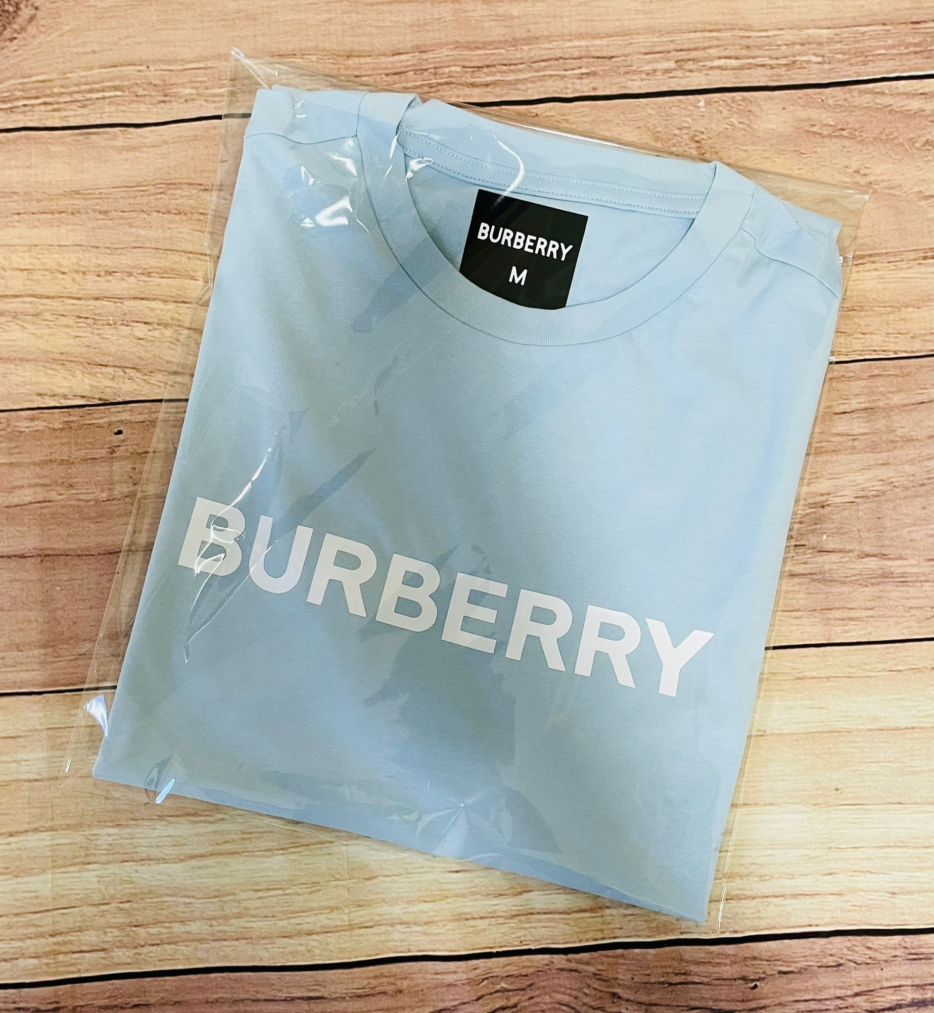 Burberry Tshirt