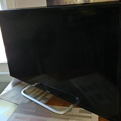 40" Haier Tv 