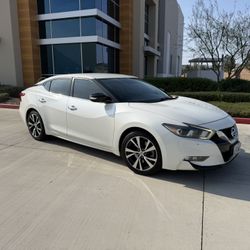 2016 NISSAN MAXIMA 