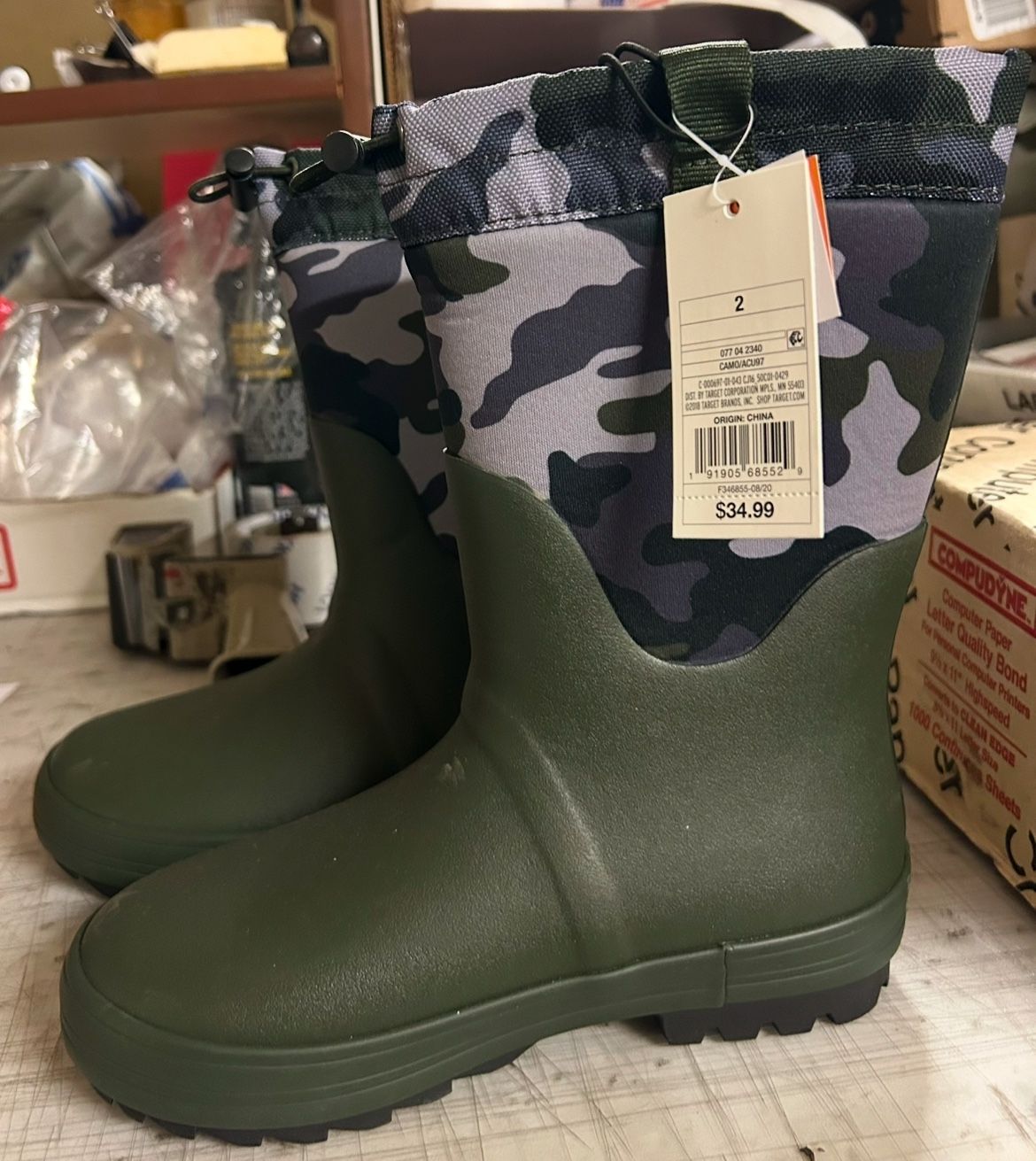 Rain Boots .. Girl/Boy… New Never Used..$15.00