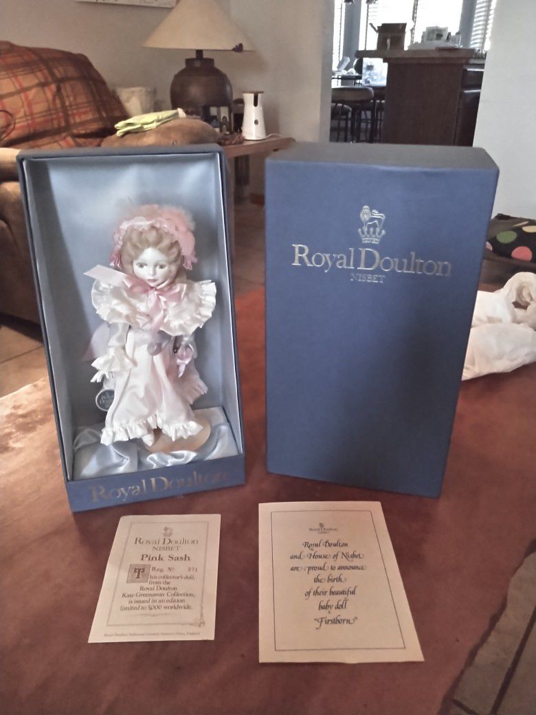Royal Doulton Nisbet Doll. 
