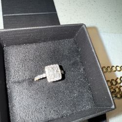 10k White Gold Diamond Ring 