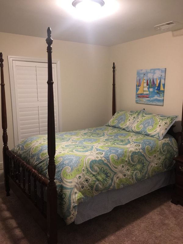 Bedroom Set Pencil Post Full Queen Bed Highboy And Nightstand In Bedroom Set Pencil Post Full Queen Bed Highboy And Nightstand In Excellent Condition