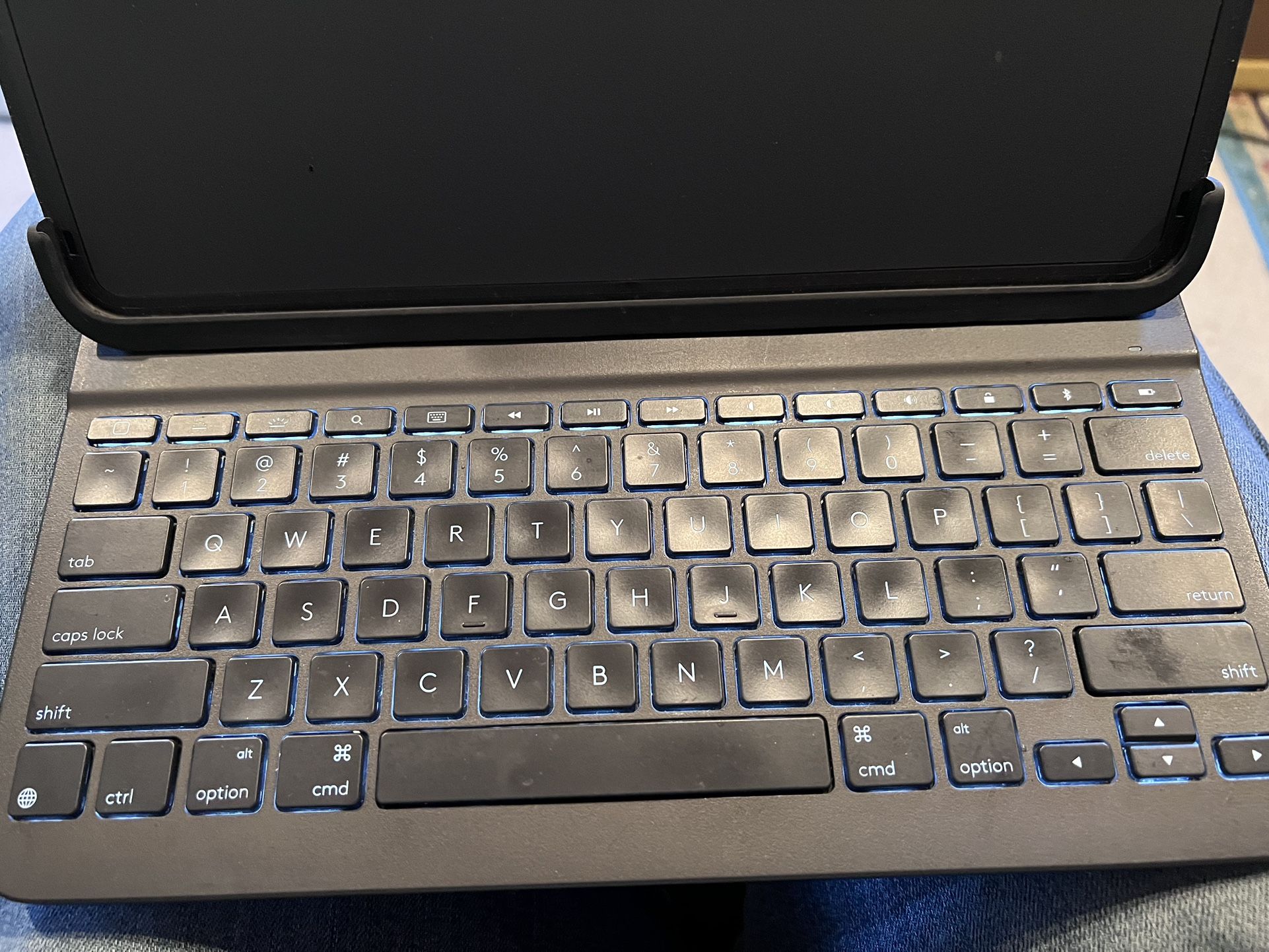 IPad 12.9” Keyboard/Cover/Holder Logitech