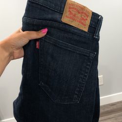 Gently Used Levis Men’s Jeans W 34 L 30