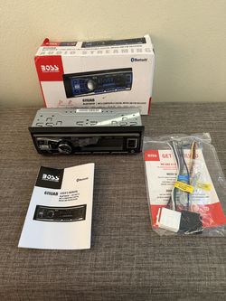 New open Box Boss audio system Model 611UAB Bluetooth MP3 Radio 200 Watts