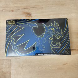 Charizard X ex Ultra-Premium Collection