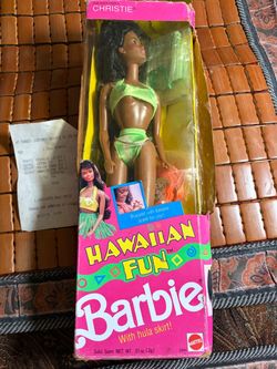 1990 Mattel Hawaiian Fun Christie Barbie Doll #5944 Never Removed Damaged Box