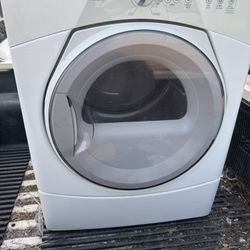 Whirlpool Duet Gas Dryer – Works Great! 