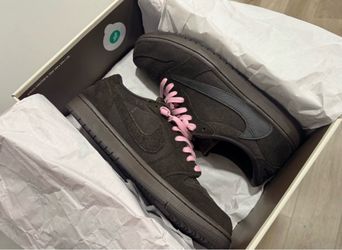 Travis Scott Jordan 1 . Size 10