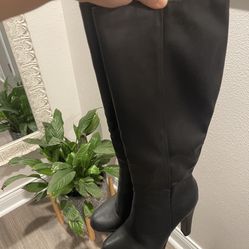 Women’s Boot Size 8