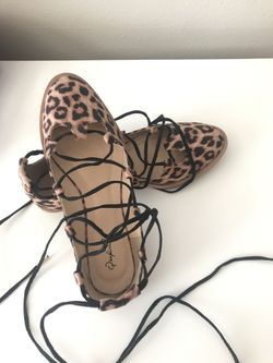 Flats- women’s shoes