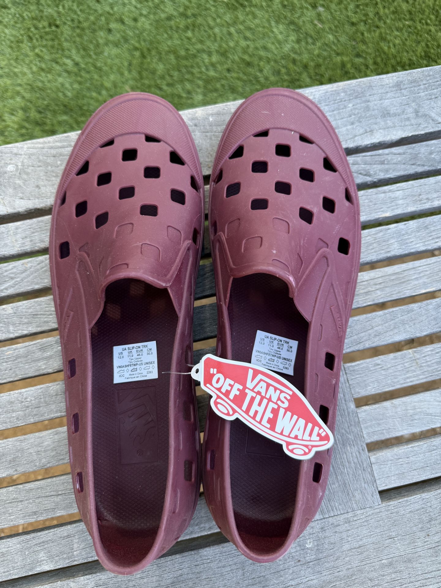 Vans slip on shoes men’s size 12