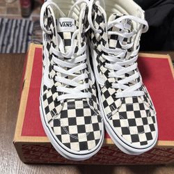 Women’s Checkered Vans