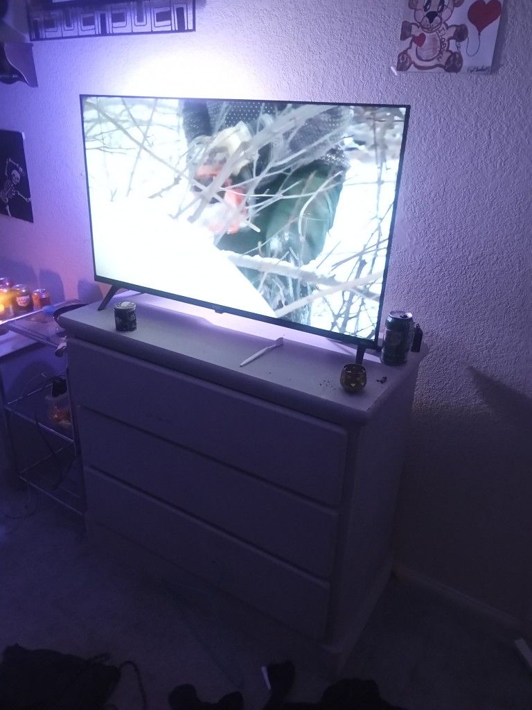 Roku TV For Sale 100$