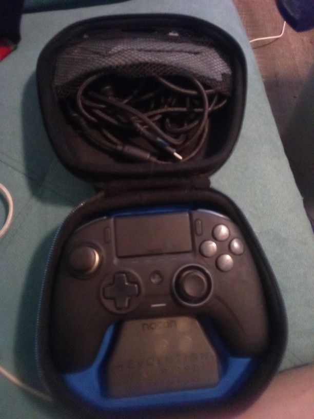 Nacon Revolution Unlimited Pro Controller