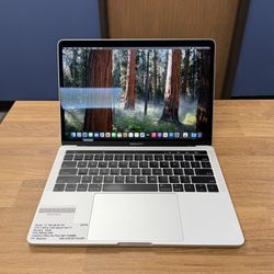 13" MacBook Pro Touchbar 500GB SSD*16GB RAM*2.8Ghz Intel Quad Core i7