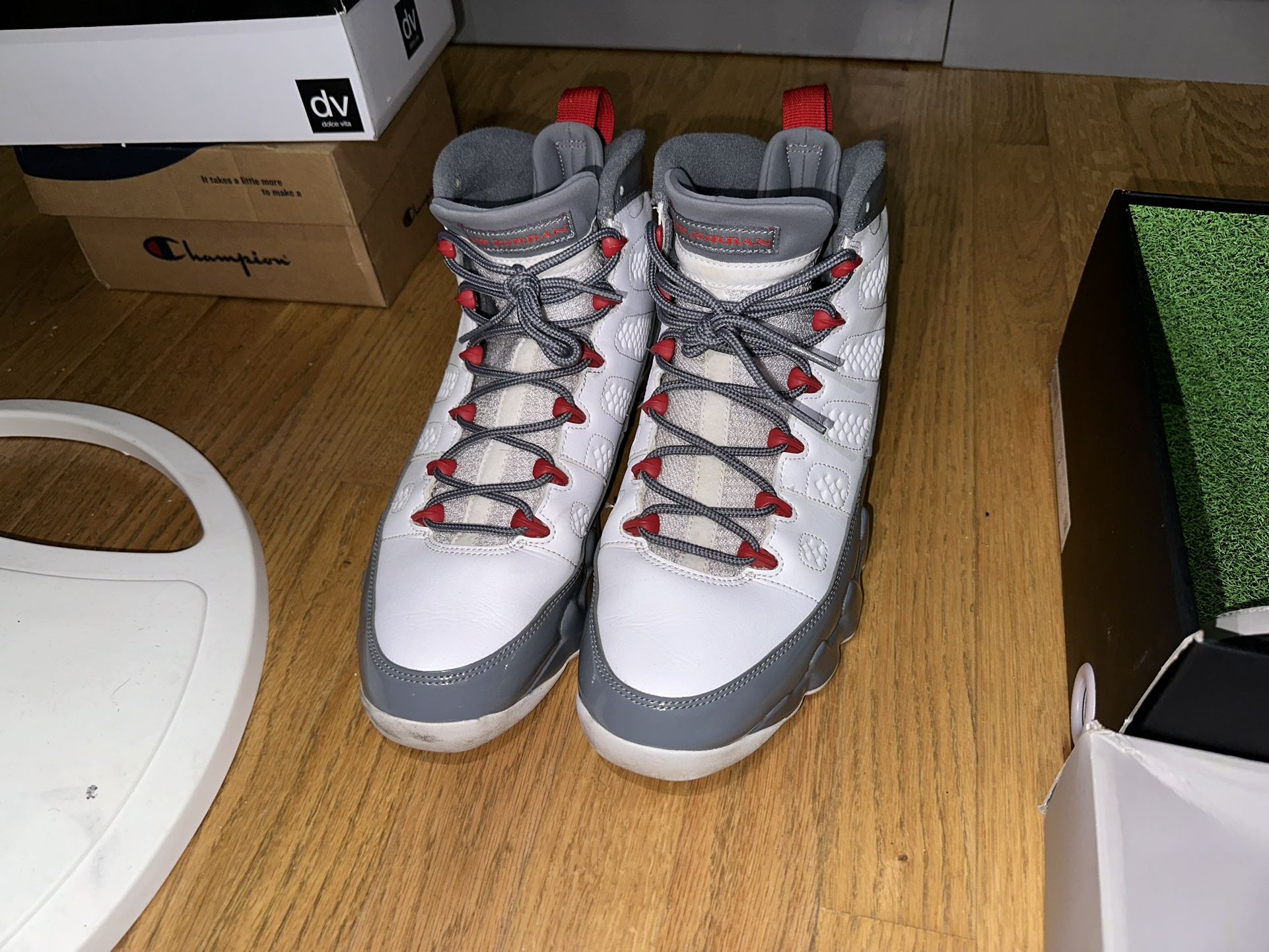 Jordan 9 Retro Fire Red