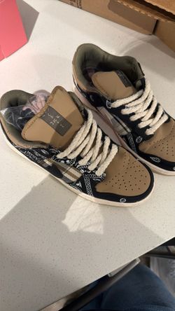 Travis Scott Dunks