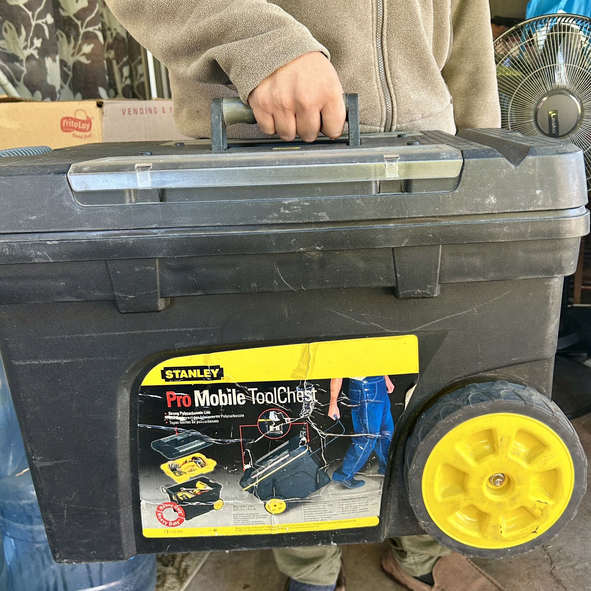 STANLEY Pro Mobile Tool Chest with extendable pull handle and Large rolling wheels