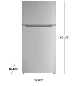 Insignia™ - 28 in. Wide 14.2 Cu. Ft. Top-Freezer Refrigerator with ENERGY STAR Certification
