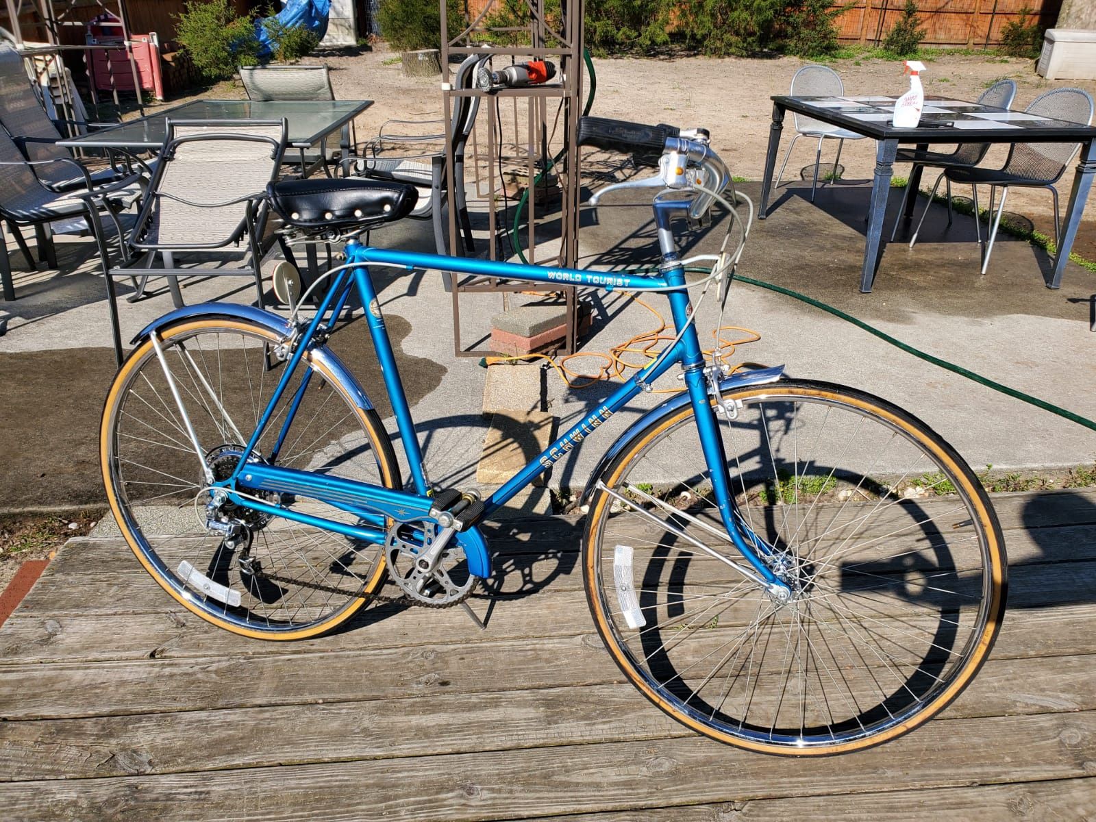 Schwinn World Tourist