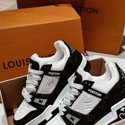 Louis Vuitton trainers - size 6&9