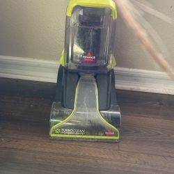 Bissell Carpet Cleaning Vacuum 