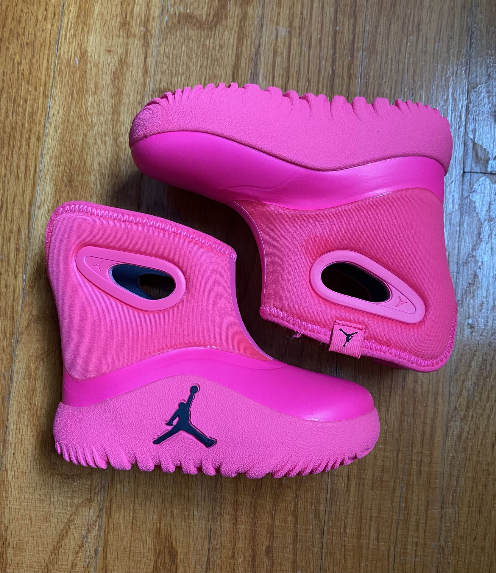 NWOT NIKE Jordan Boots Kids Hyper Pink/Cool Grey 6C