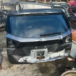 2015 Ford max rear trunk damaged $50