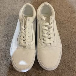 Women’s White Vans shoes Size 8