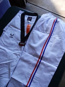 Komas Taekwondo Outfit