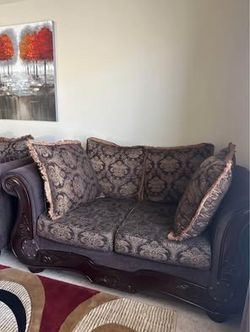 Traditional Sofa ON SALE!!!