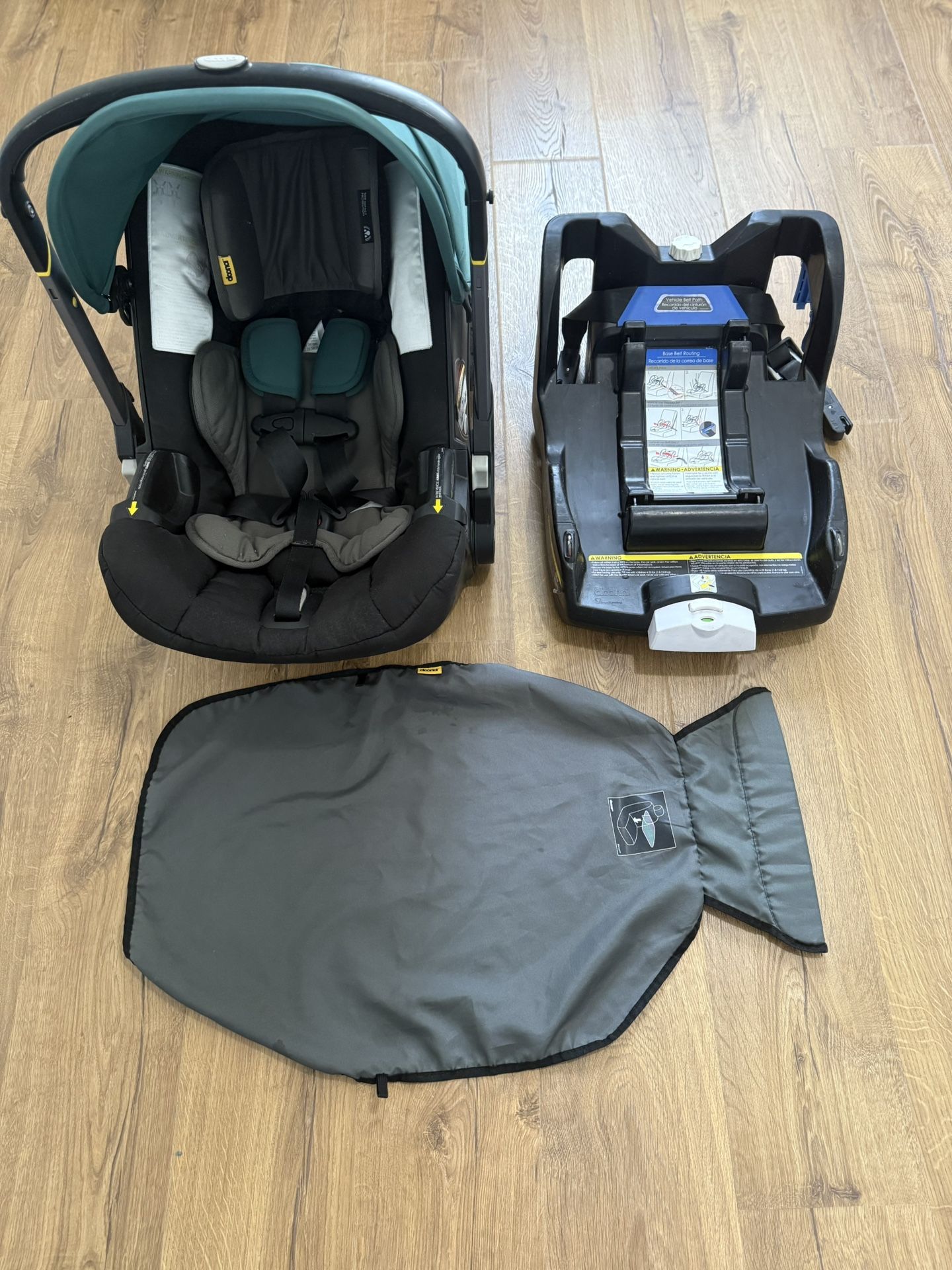 DOONA CAR SEAT & STROLLER ( RACING GREEN )