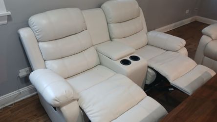 2 peace cream living room set