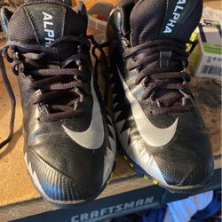 Nike Cleats Size 4.5