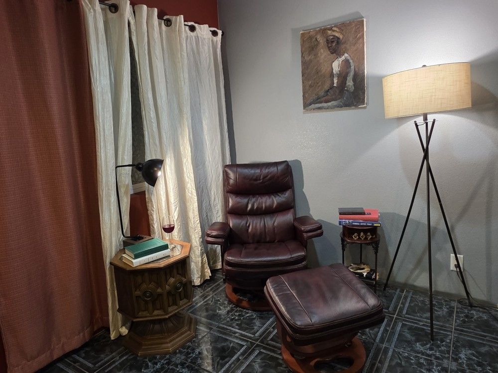 Barcalounger Bella II Pedestal Recliner Chair w/ Ottoman