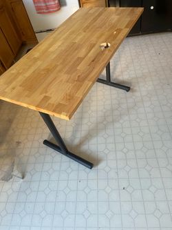 Wood computer desk