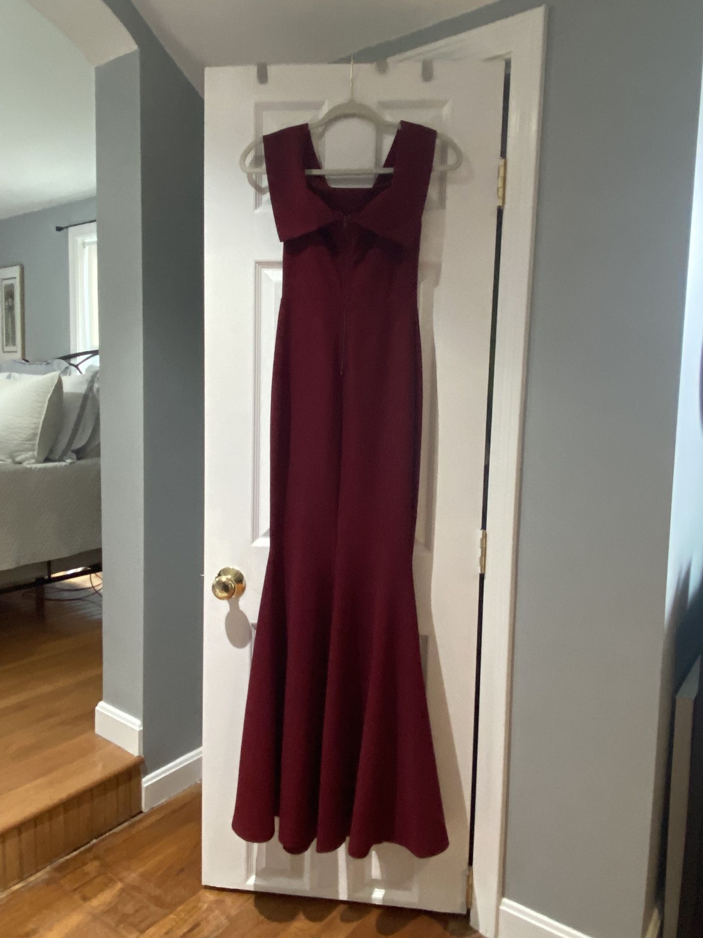 Beautiful Dress. Red Wine Color, Size Small